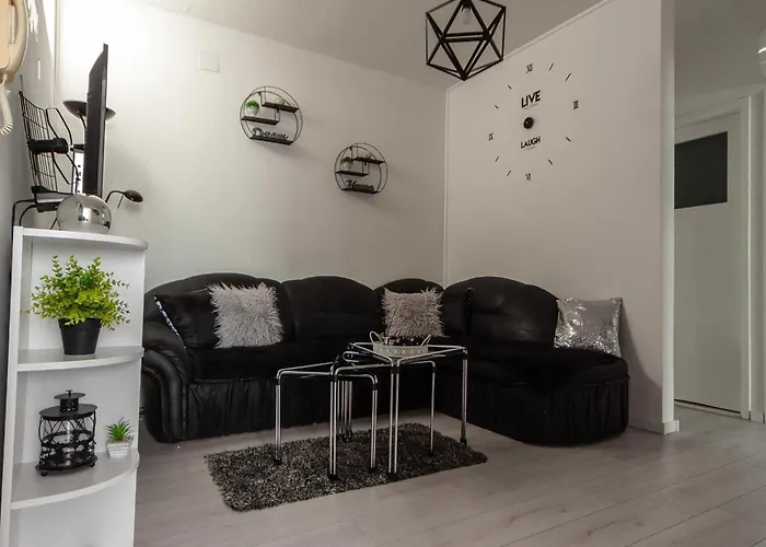 شقة Jamblip - Two Bedroom With Balcony سبليت