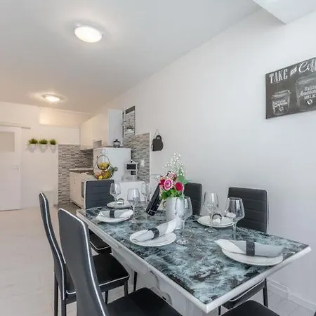 Appartement Jamblip - Two Bedroom With Balcony Split